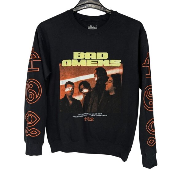Bad Omens Pullover Sweatshirt Women size S Concrete Jungle Band Portrait Gothic - Picture 1 of 8